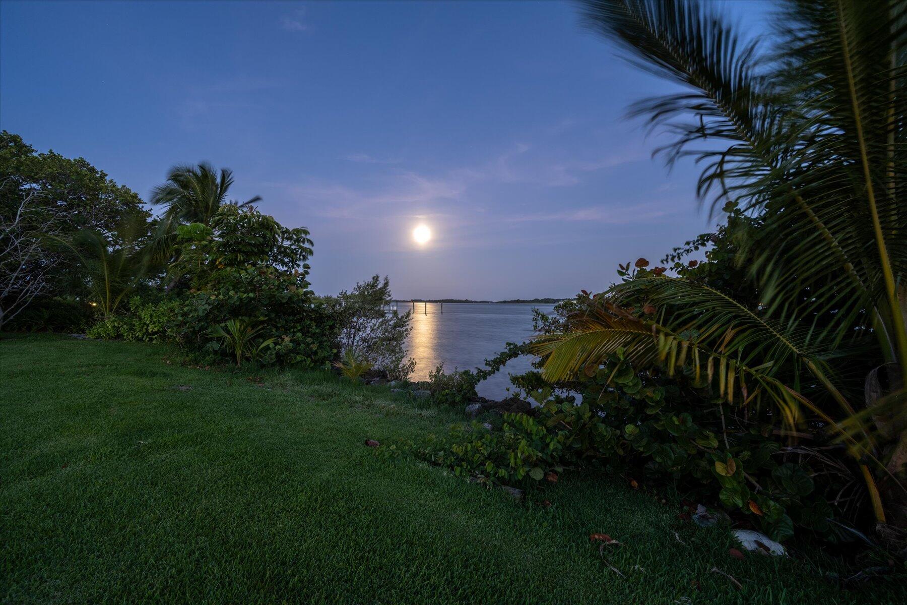 49 West High Point Road Sewall's Point, FL 34996 - Photo 3 of 99 117-DSC_2317
