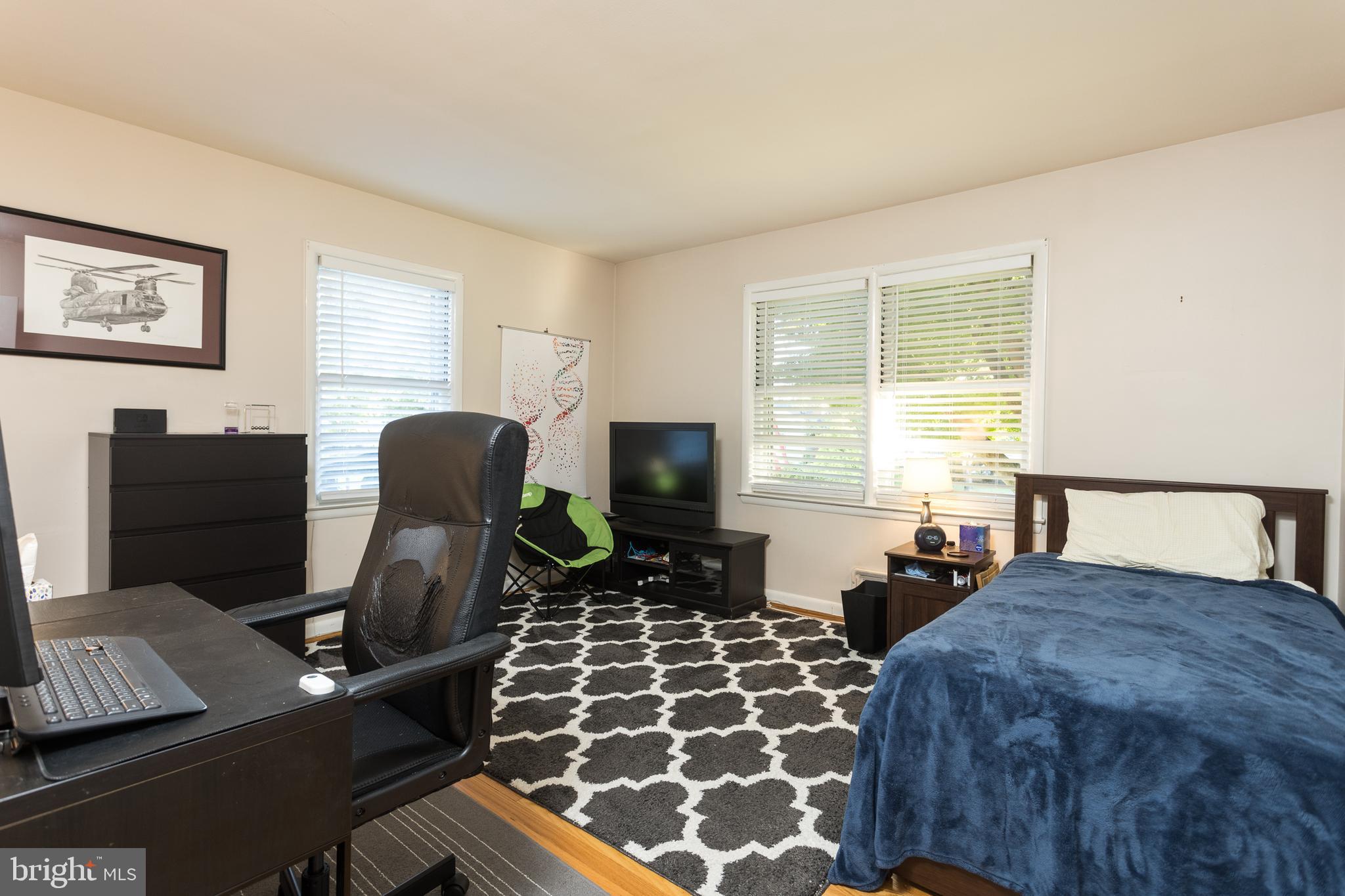 416 Aigburth Road Towson, MD 21286 - Photo 13 of 37 2nd bedroom