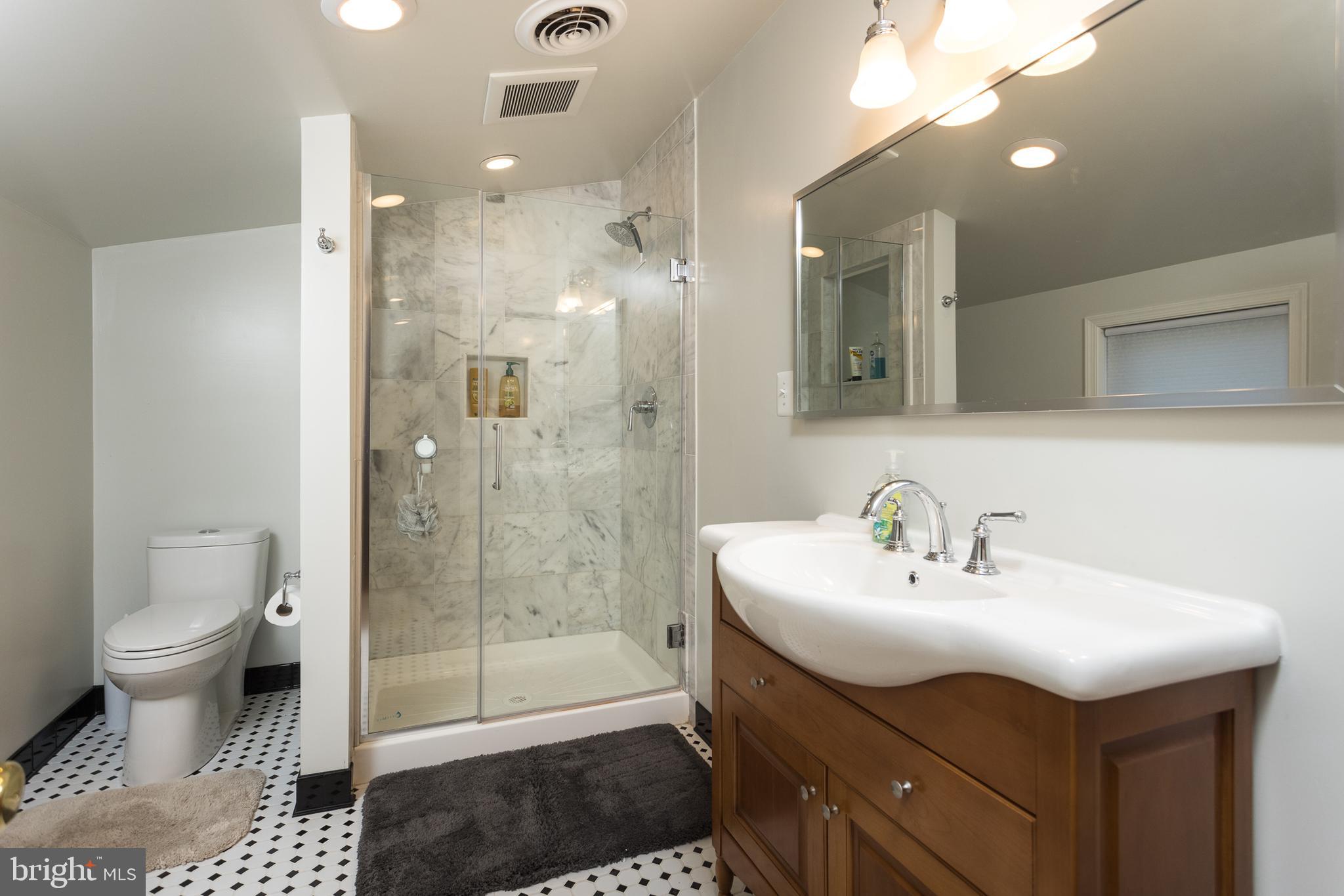 416 Aigburth Road Towson, MD 21286 - Photo 22 of 37 Primary Bath