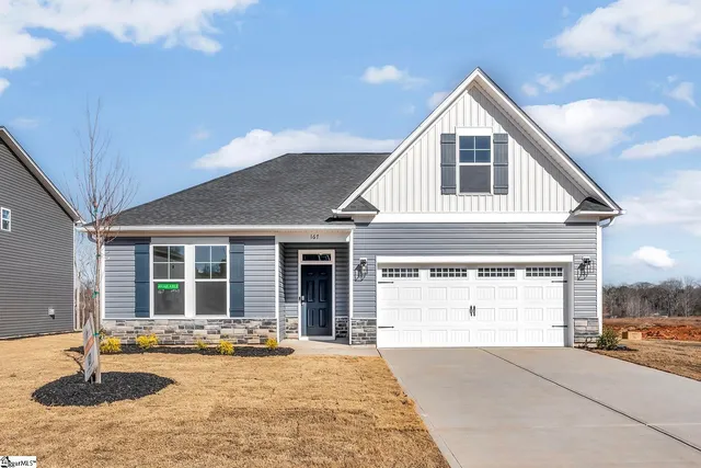 $344,854 | 167 Hunter Ridge Drive, Boiling Springs, SC 29316