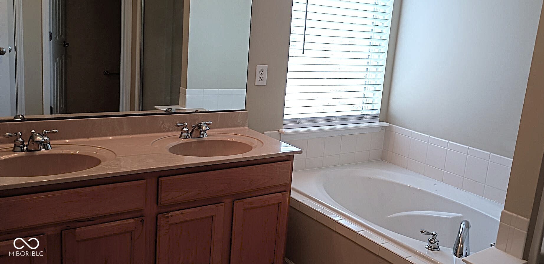 12881 Elbe Street Fishers, IN 46037 - Photo 12 of 15