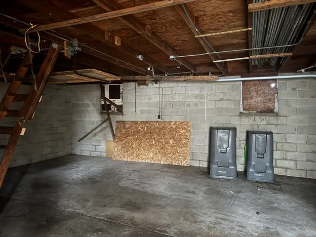 $205,000 | 1341 Hinckley Street, Montgomery, IL 60538