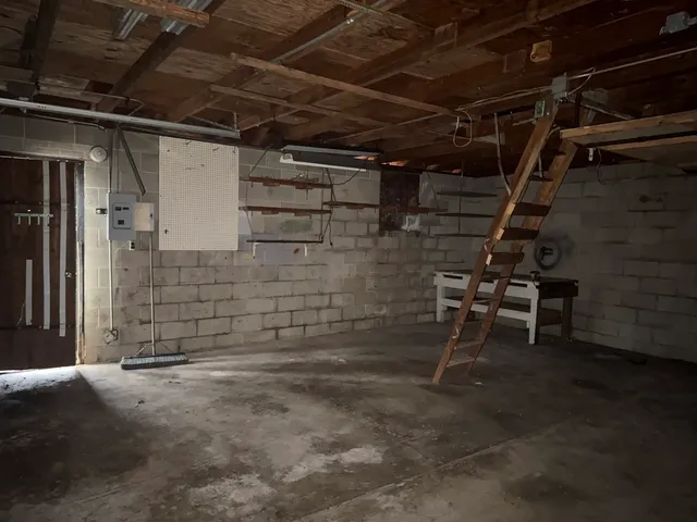 $205,000 | 1341 Hinckley Street, Montgomery, IL 60538