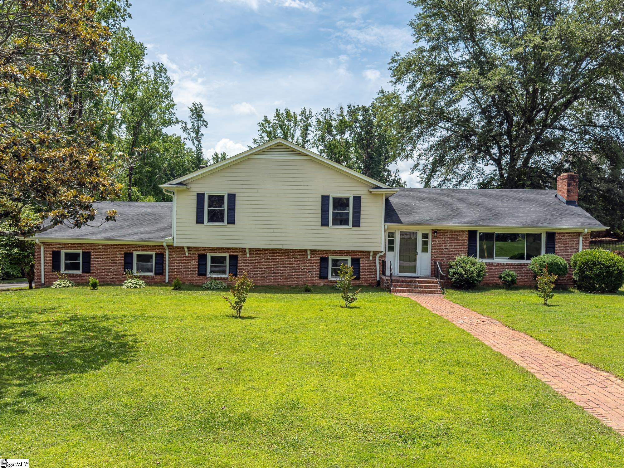 20 Ivy Trail Greenville, SC 29607 - Photo 1 of 35 Gallery Image 1