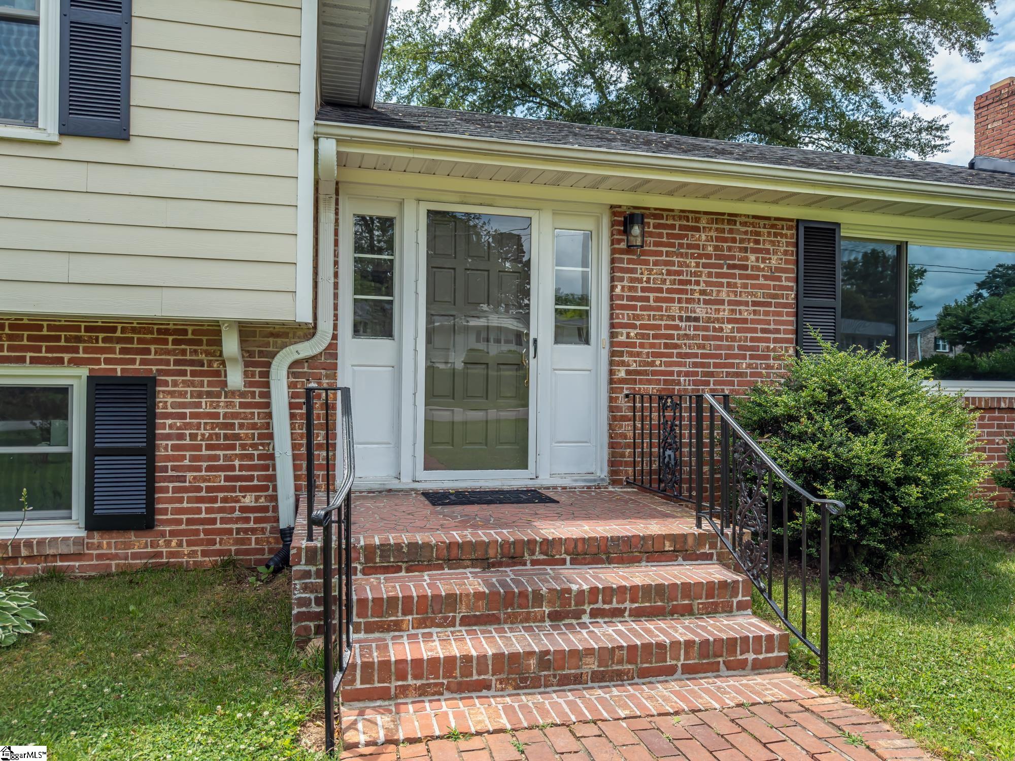 20 Ivy Trail Greenville, SC 29607 - Photo 32 of 35 Gallery Image 32