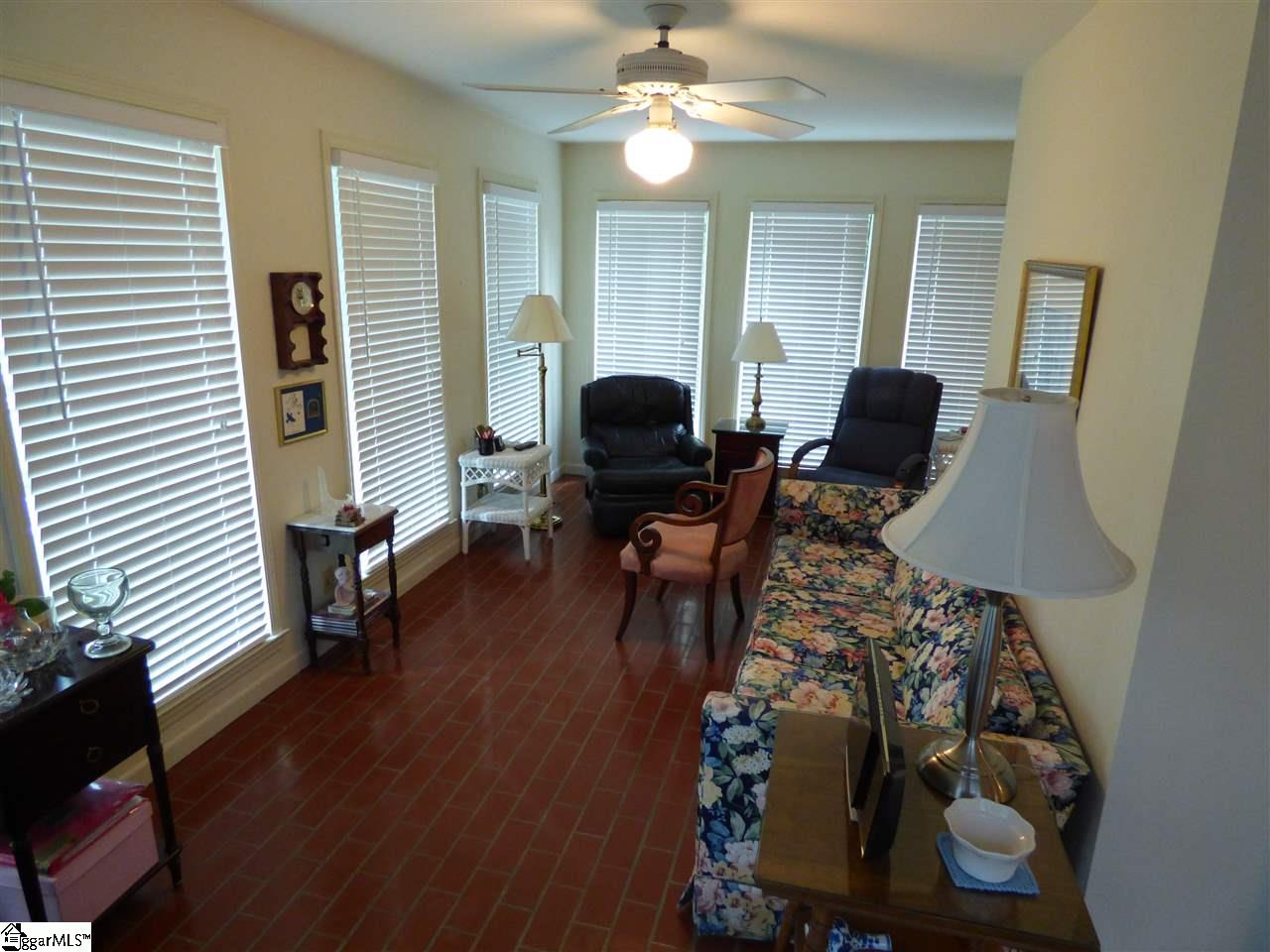111 West Hackney Road Greer, SC 29650 - Photo 4 of 13 Gallery Image 4