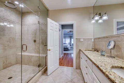 165 Tuckahoe Lane, Southampton, NY 11968