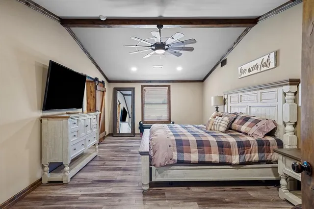 $2,100,000 | 12260 County Road 4017, Kemp, TX 75143