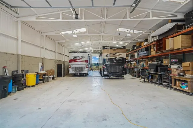 $2,100,000 | 12260 County Road 4017, Kemp, TX 75143