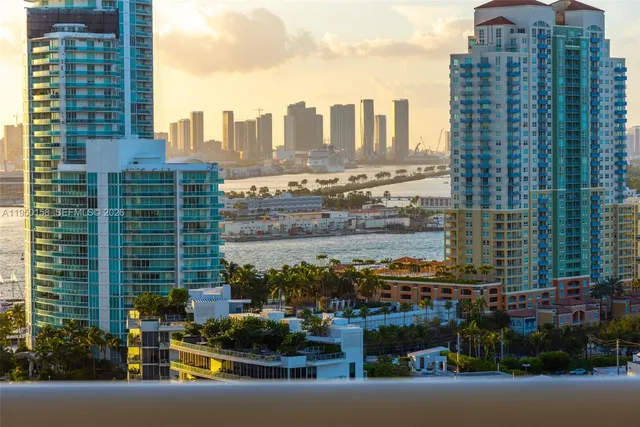 $5,395,000 | 50 South Pointe Drive, Unit 2005, Miami Beach, FL 33139