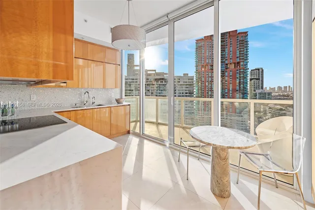 $5,395,000 | 50 South Pointe Drive, Unit 2005, Miami Beach, FL 33139