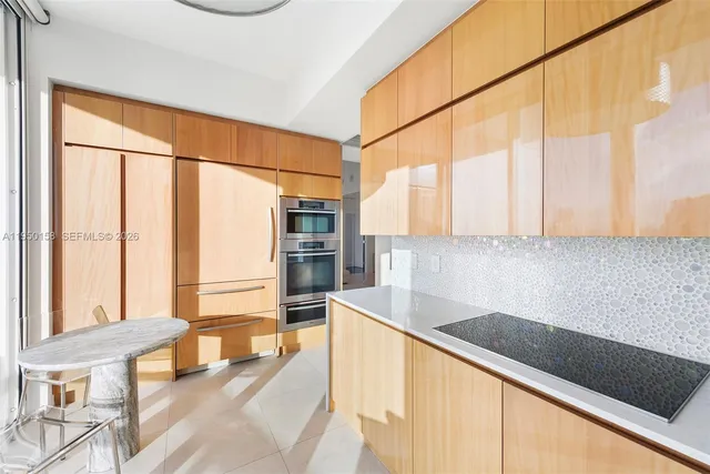 $5,395,000 | 50 South Pointe Drive, Unit 2005, Miami Beach, FL 33139