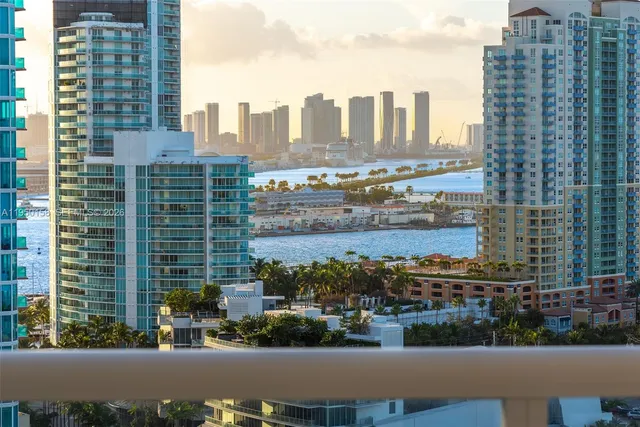 $5,395,000 | 50 South Pointe Drive, Unit 2005, Miami Beach, FL 33139