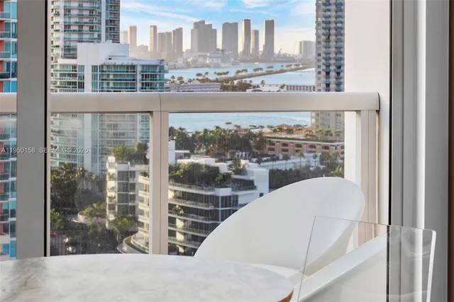 $5,395,000 | 50 South Pointe Drive, Unit 2005, Miami Beach, FL 33139