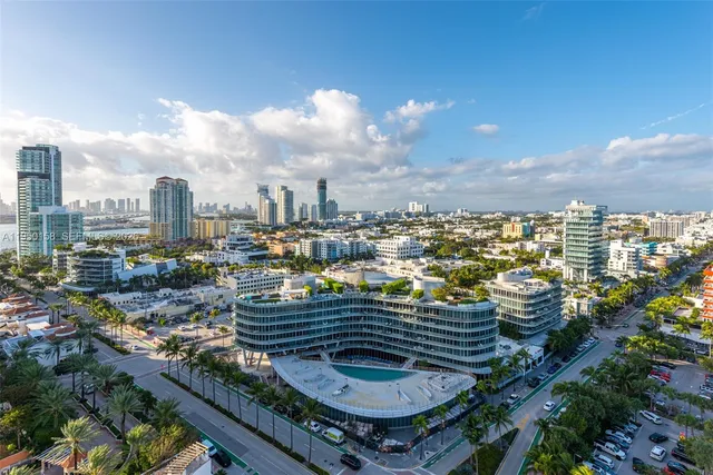 $5,395,000 | 50 South Pointe Drive, Unit 2005, Miami Beach, FL 33139