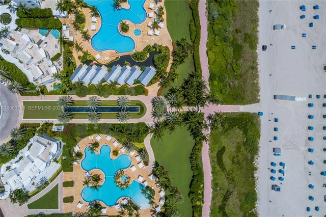 $5,395,000 | 50 South Pointe Drive, Unit 2005, Miami Beach, FL 33139