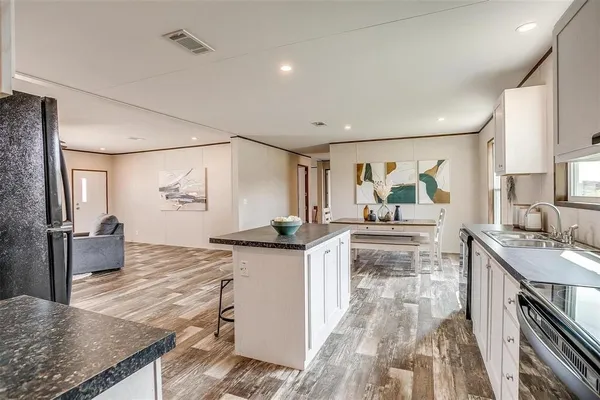 $272,999 | 242 Huddleston Road, Sunset, TX 76270