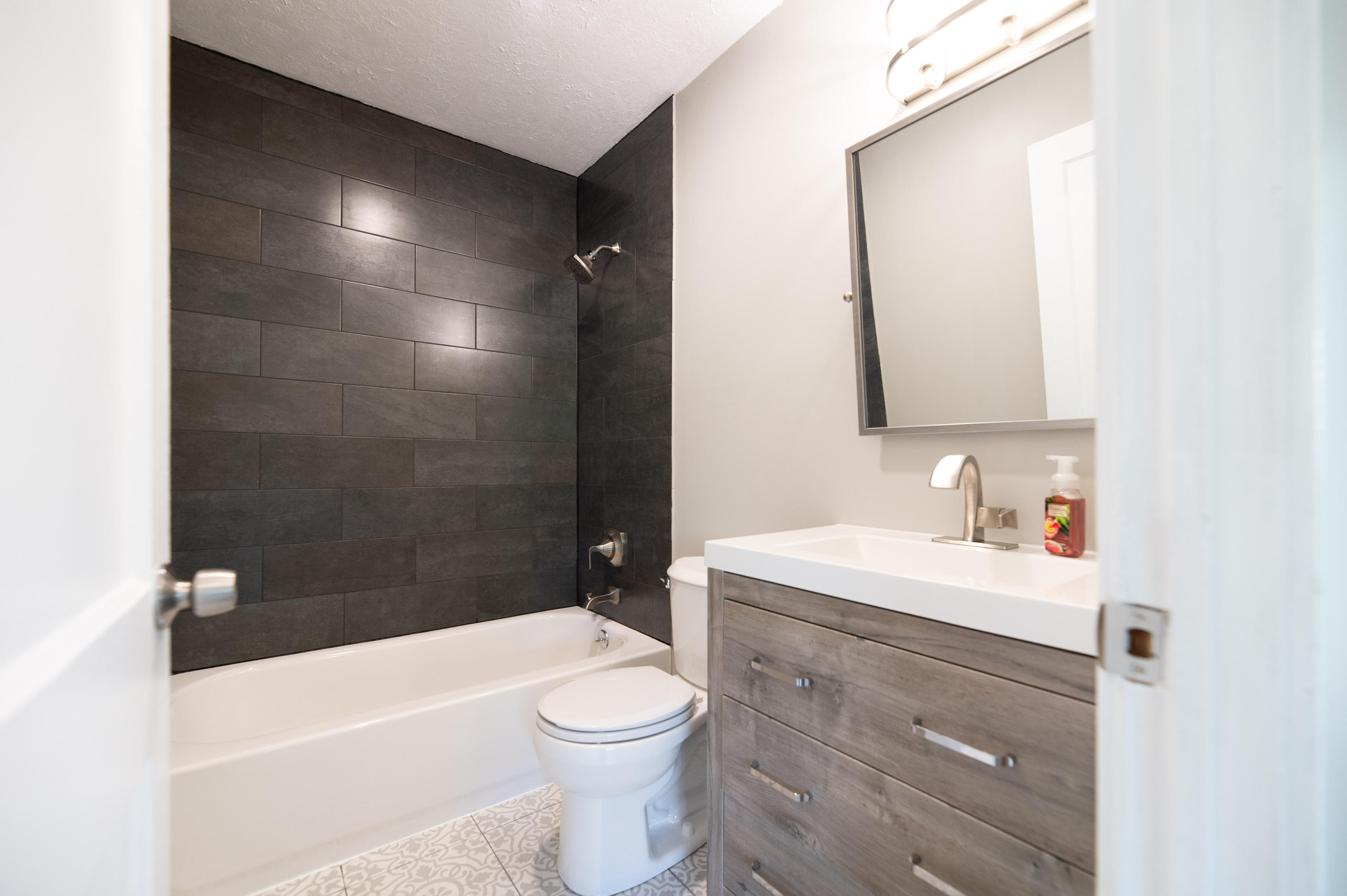 208 Butler Road Oak Ridge, TN 37830 - Photo 14 of 20 208Butler-111
