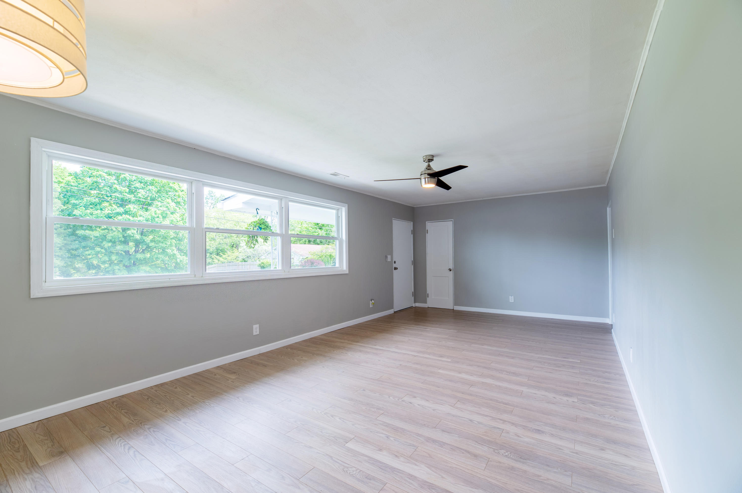 208 Butler Road Oak Ridge, TN 37830 - Photo 5 of 20 208Butler-104