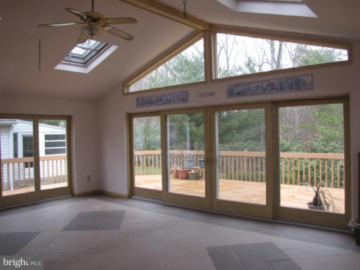 544 Kettle Run Road Marlton, NJ 08053 - Photo 11 of 25 Sun Room