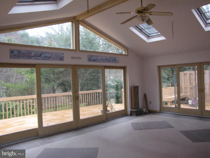 544 Kettle Run Road Marlton, NJ 08053 - Photo 12 of 25 Sun Room
