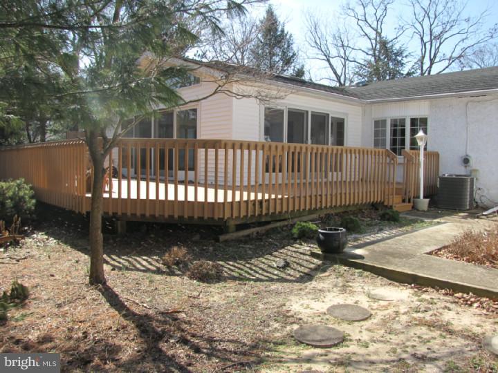 544 Kettle Run Road Marlton, NJ 08053 - Photo 20 of 25 Exterior Back