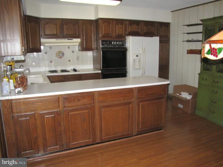 544 Kettle Run Road Marlton, NJ 08053 - Photo 8 of 25 Kitchen