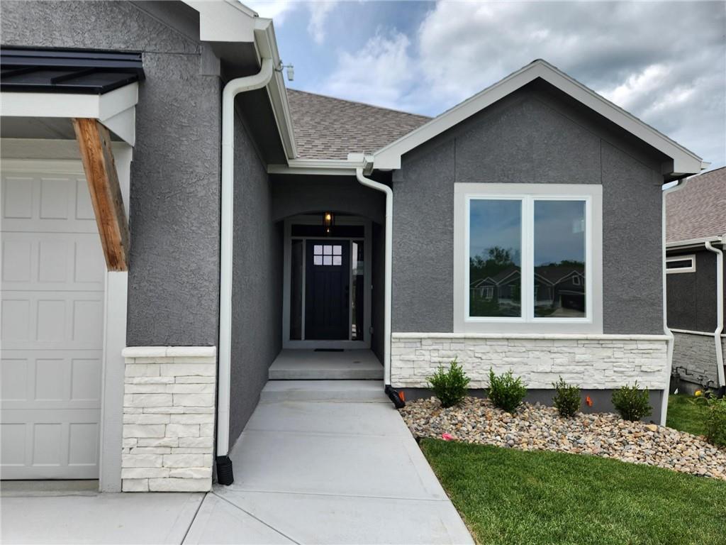 11544 North Olathe View Road Olathe, KS 66061 - Photo 46 of 49