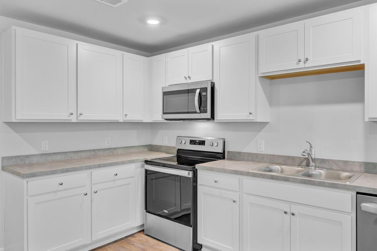 407 Spruce Ivy Street Moncks Corner, SC 29461 - Photo 13 of 54 13