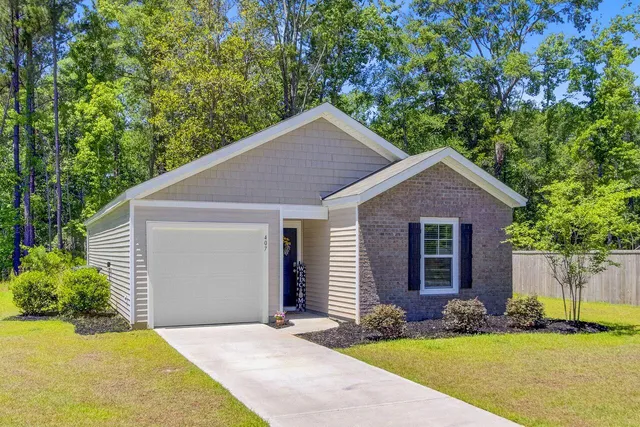$320,000 | 407 Spruce Ivy Street, Moncks Corner, SC 29461