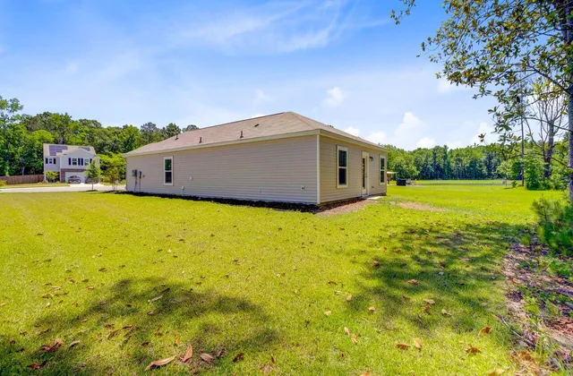 $320,000 | 407 Spruce Ivy Street, Moncks Corner, SC 29461
