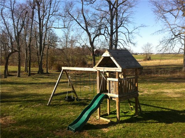 5138 Williams Road Cross Plains, TN 37049 - Photo 9 of 20 Wishing well