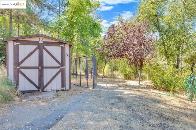 $574,900 | 23642 Porcina Way, Columbia, CA 95310