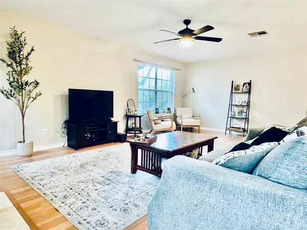 $1,995 | 1208 Tremont Drive, Cedar Park, TX 78613