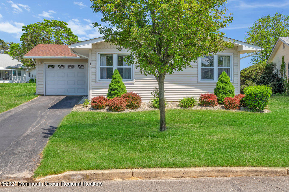 13 Lamb Road Brick, NJ 08724 - Photo 2 of 36 002_dsc06188_1b