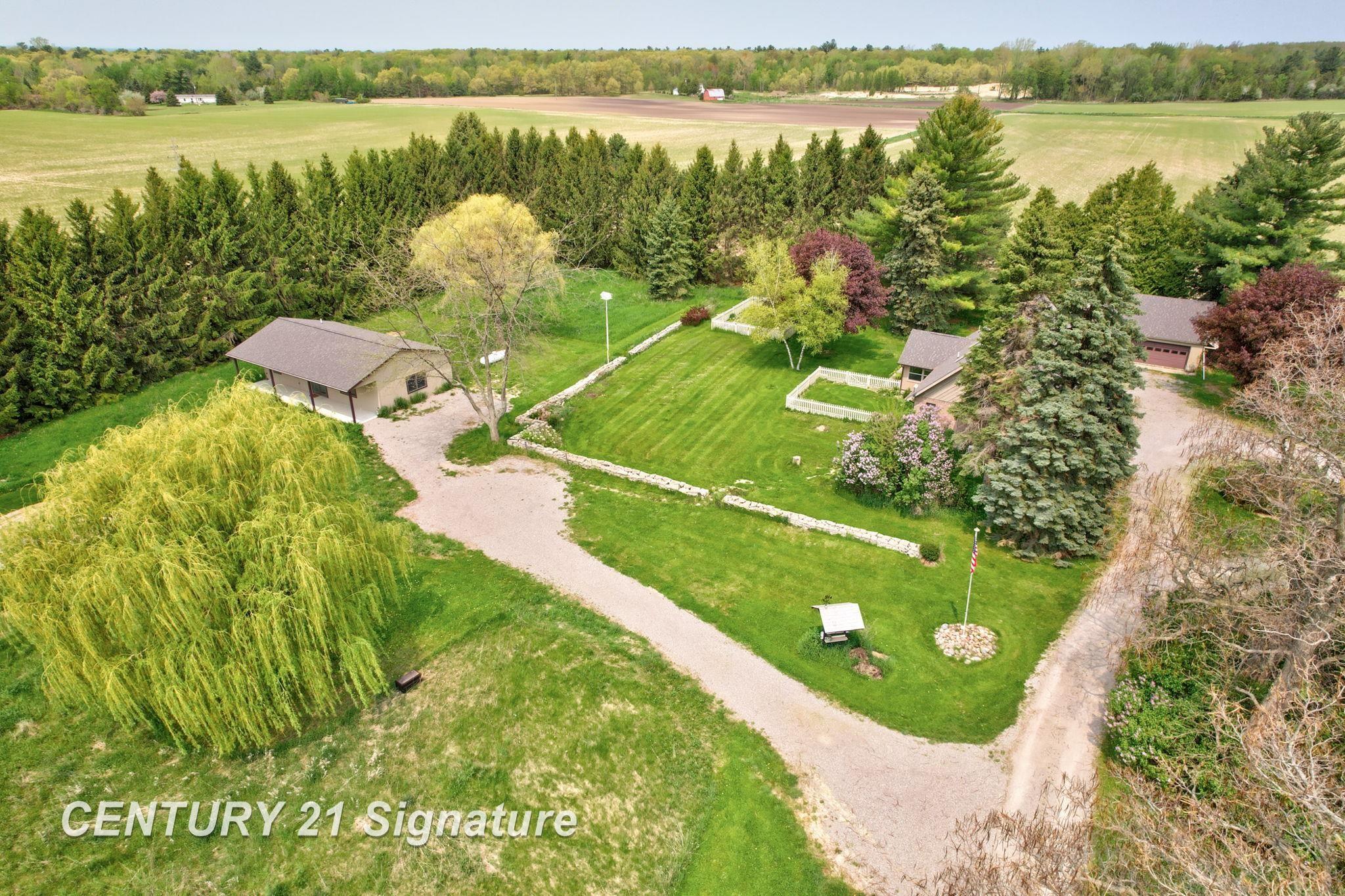 720 Pt Crescent Rd Port Port Austin, MI 48467 - Photo 64 of 79
