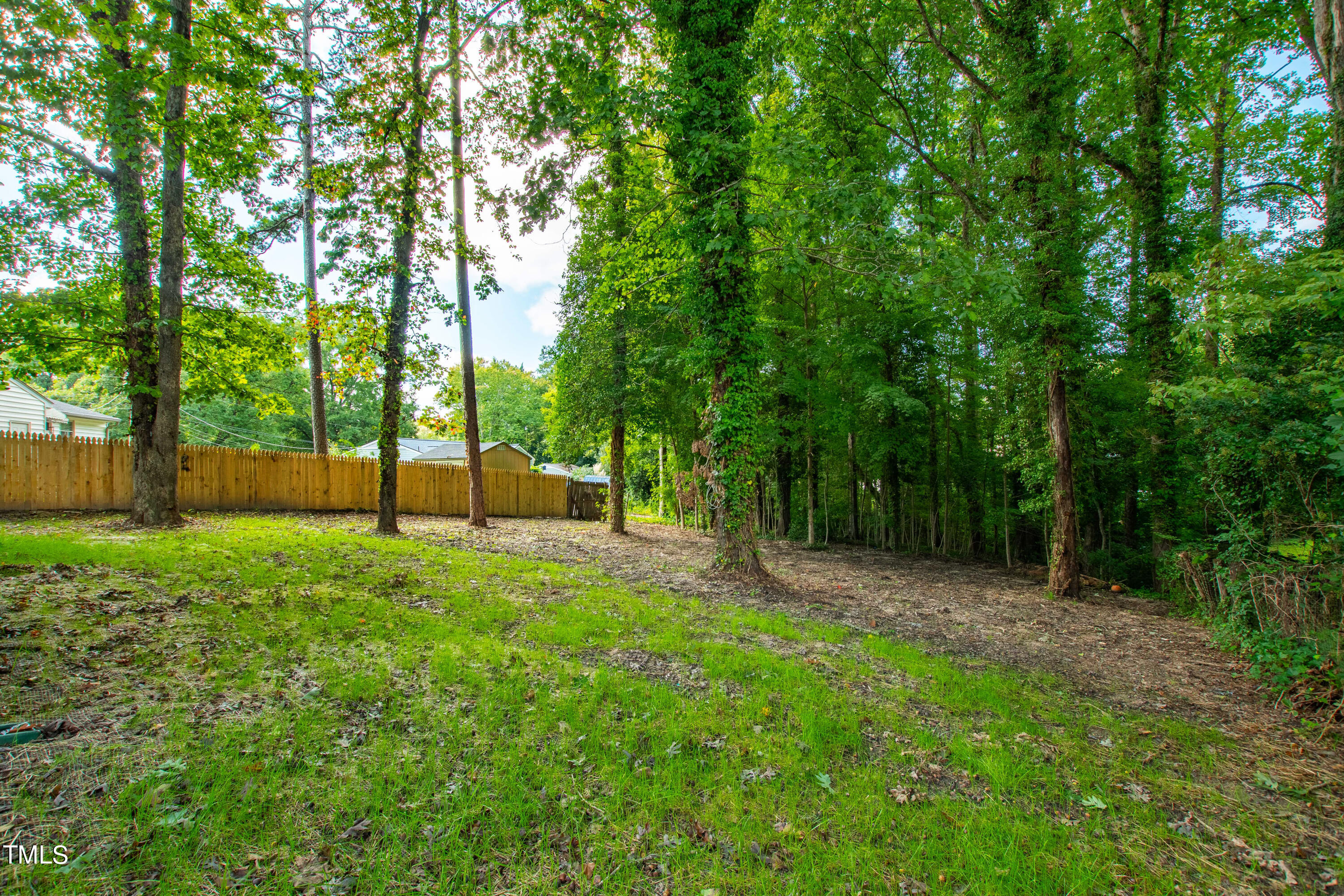 3505 Apache Drive Raleigh, NC 27609 - Photo 32 of 38 YardA