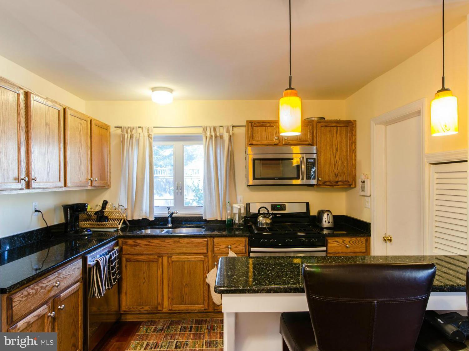 7007 Catlett Street Springfield, VA 22151 - Photo 11 of 25 Kitchen