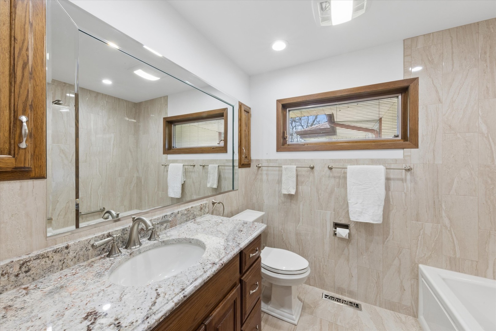 4N164 Church Road Bensenville, IL 60106 - Photo 20 of 23 Gallery Image 20