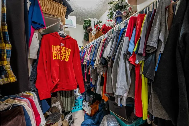 $395,000 | 8508 Northwest Atkins Court, Kansas City, MO 64153