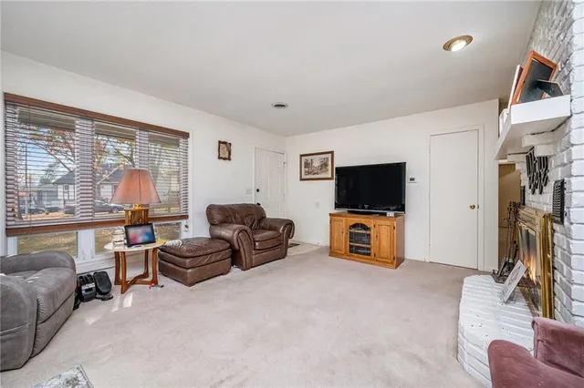 $395,000 | 8508 Northwest Atkins Court, Kansas City, MO 64153