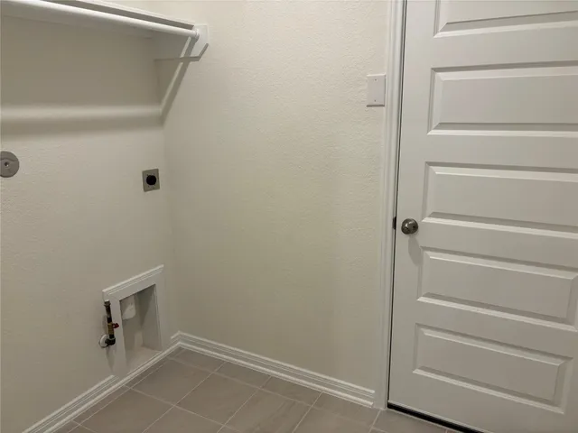 a view of walk in closet