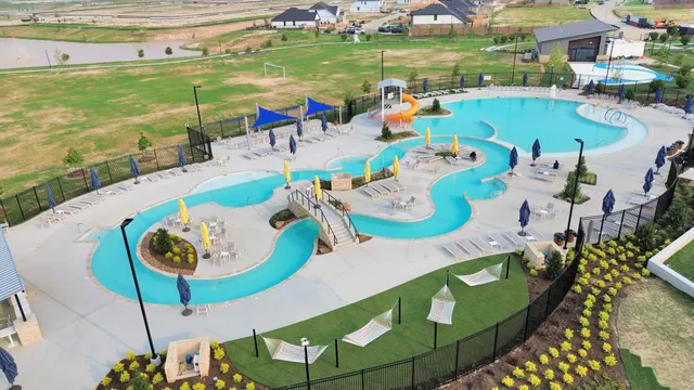 a view of a small yard