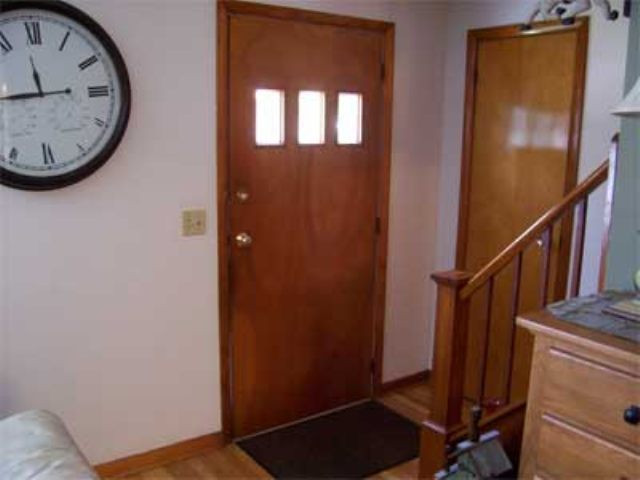 26 New Castle Road Halfmoon, NY 12065 - Photo 4 of 12 Photo 4