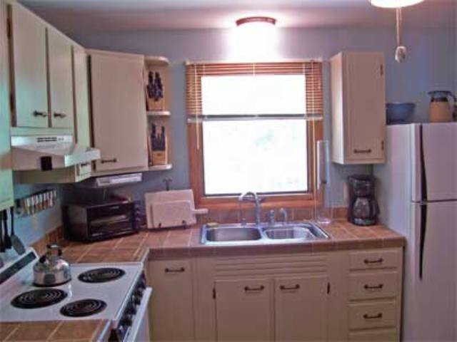 26 New Castle Road Halfmoon, NY 12065 - Photo 6 of 12 Photo 6