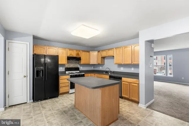 $379,000 | 303 St Thomas Drive, Egg Harbor Township, NJ 08234