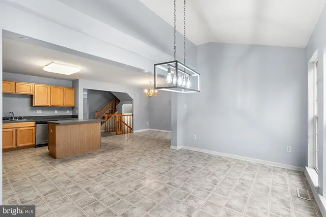 $379,000 | 303 St Thomas Drive, Egg Harbor Township, NJ 08234