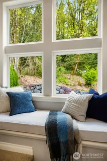 $2,100,000 | 773 Summerhill Ridge Drive Northwest, Issaquah, WA 98027
