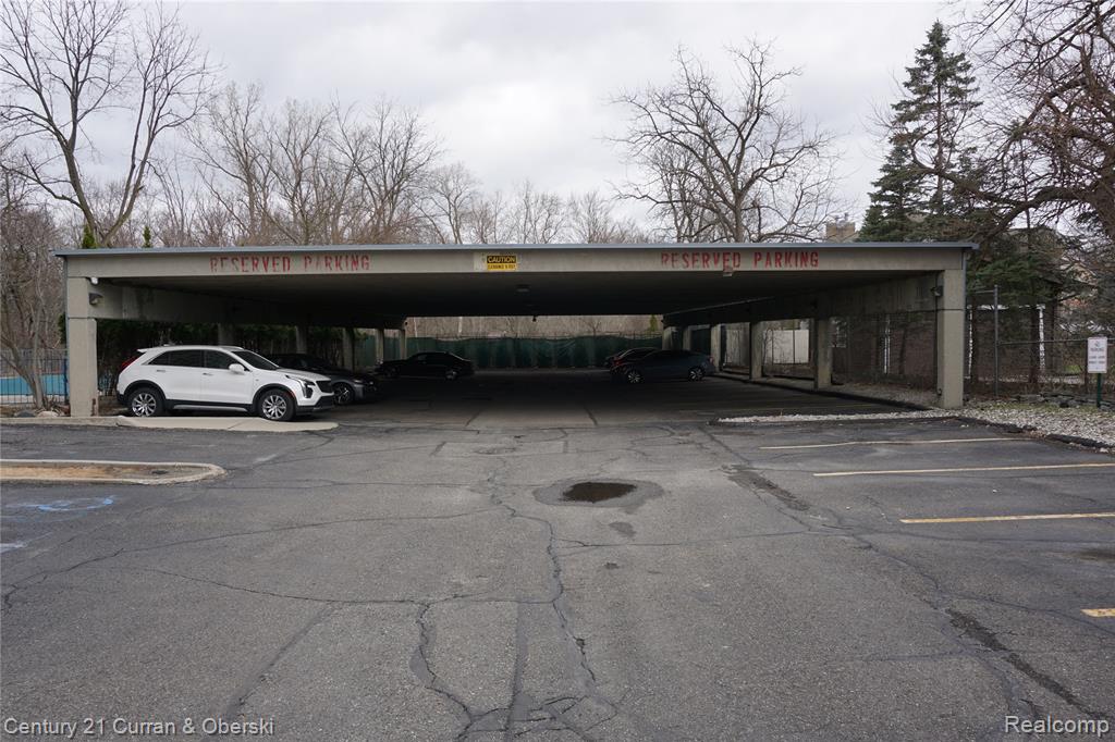 22700 Garrison Street, Unit 710 Dearborn, MI 48124 - Photo 8 of 19