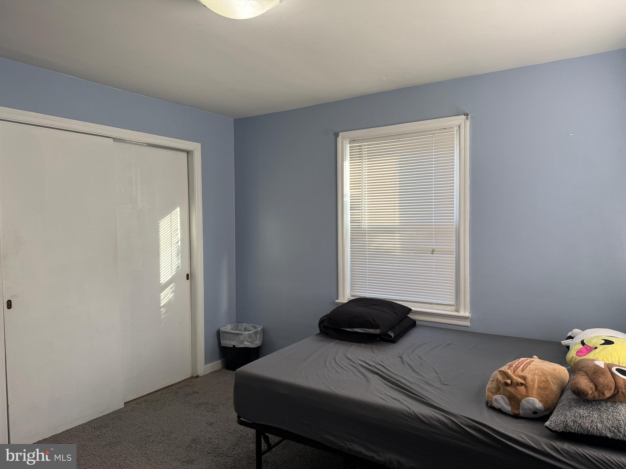 685 Colonial Avenue York, PA 17403 - Photo 19 of 45 a bedroom with a bed and a window